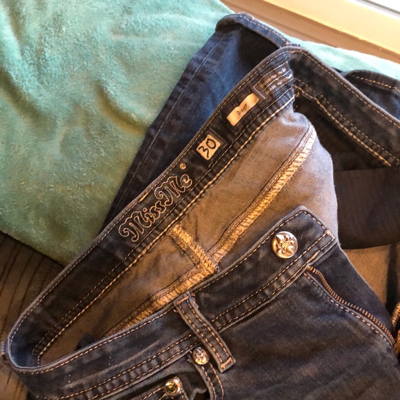 Jeans - Picture 2 of 2